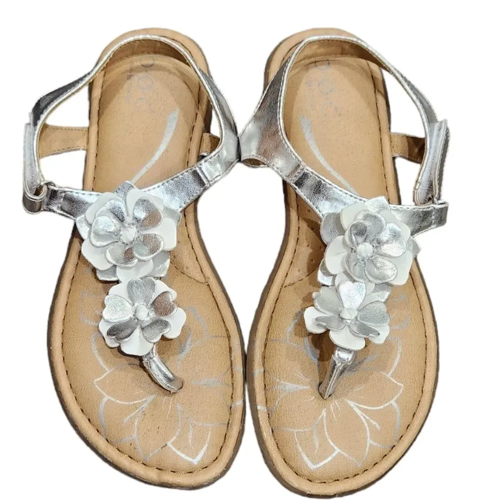 B.O.C. Born Girls' Hollie White Flower Leather T Strap Thong Sandal Size 4